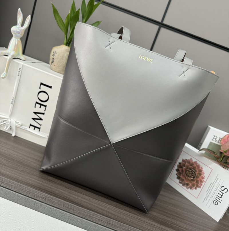 l*ew* shopping bags